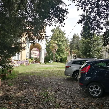 La Dogana Di Charme - Historic With A Beautiful Garden Lucca