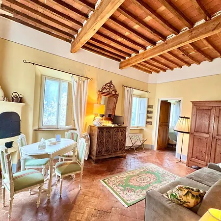 Bed & Breakfast La Dogana Di Charme - Historic With A Beautiful Garden - Private Parking Lucca