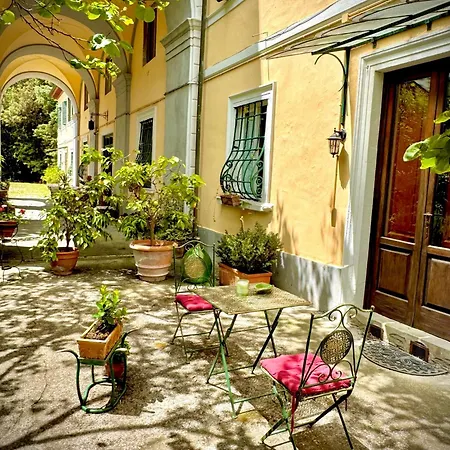 La Dogana Di Charme - Historic With A Beautiful Garden - Private Parking Panzió Lucca