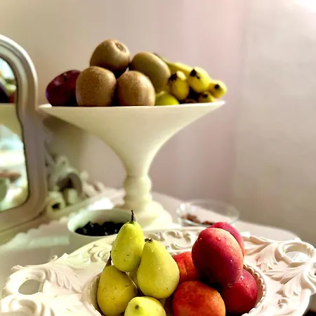 La Dogana Di Charme - Historic With A Beautiful Garden - Private Parking Bed & Breakfast