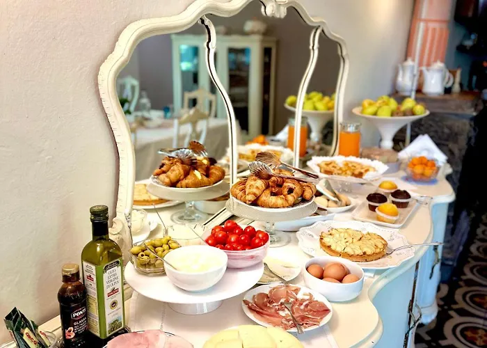 Bed & Breakfast La Dogana Di Charme - Historic With A Beautiful Garden - Private Parking 3*