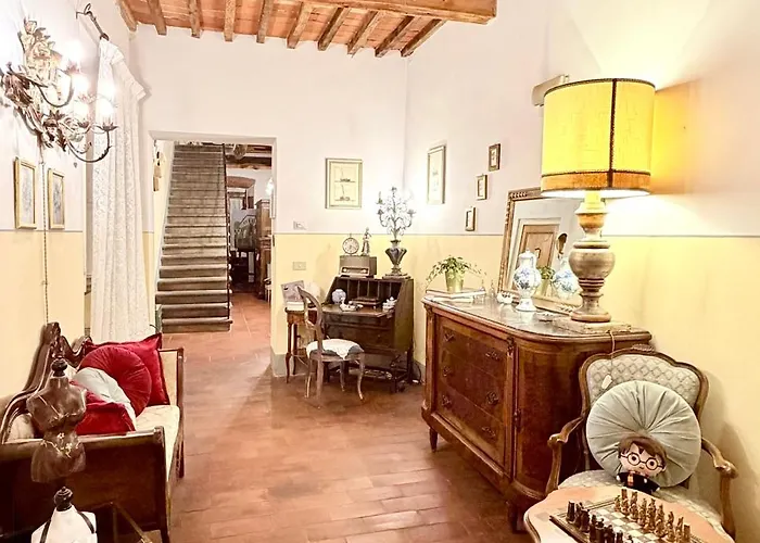 La Dogana Di Charme - Historic With A Beautiful Garden - Private Parking Alojamento de Acomodação e Pequeno-almoço Lucca
