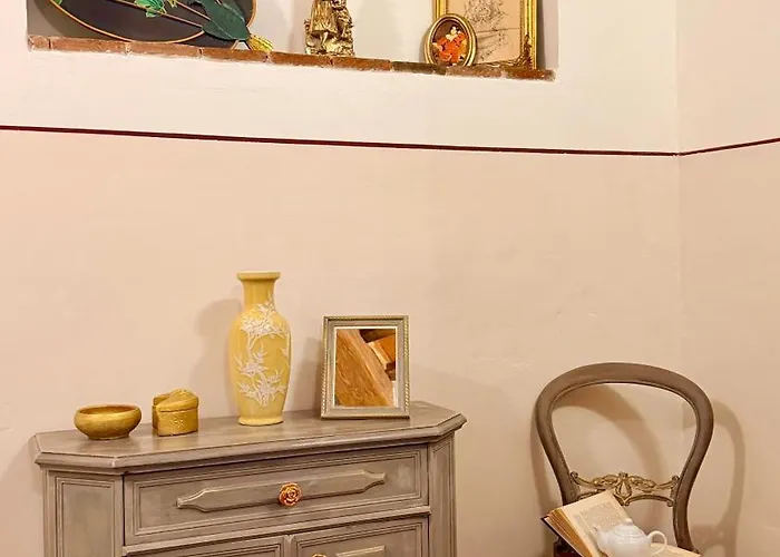 Alojamento de Acomodação e Pequeno-almoço La Dogana Di Charme - Historic With A Beautiful Garden - Private Parking 4*