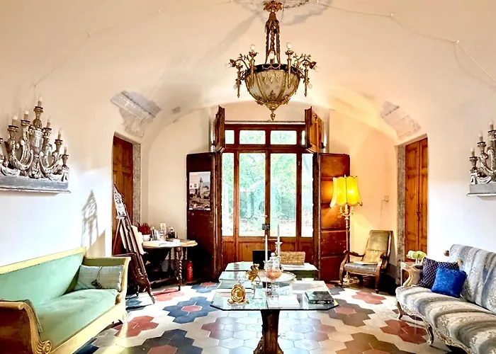 La Dogana Di Charme - Historic With A Beautiful Garden - Private Parking Bed & Breakfast